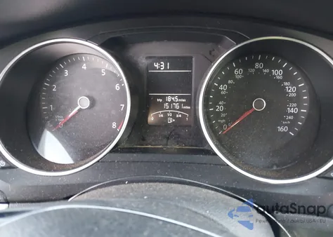 2017 Volkswagen Jetta 1.4T S z USA, uszkodzony, nr VIN 3VW2B7AJ8HM373795